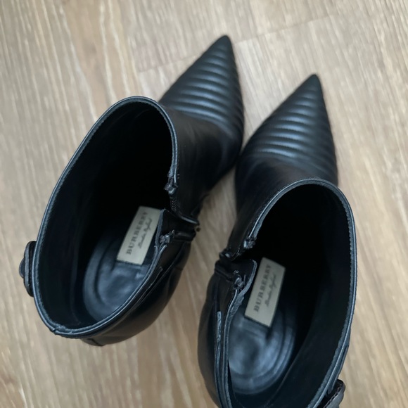 Burberry ankle boot - Picture 3 of 6